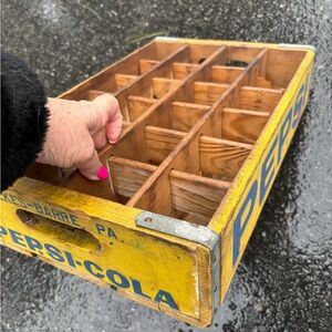 Vintage Wooden Pepsi Crate 💙 🌟 Wilkes-Barre Pennsylvania Original Yellow